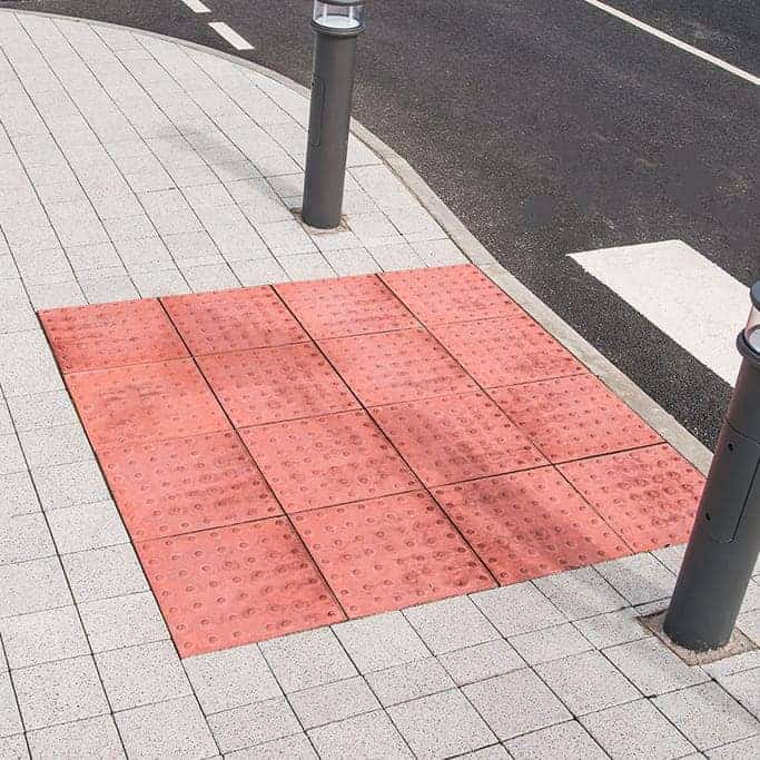 Blister Slab Red 400 x 400 x 50mm - Image 2