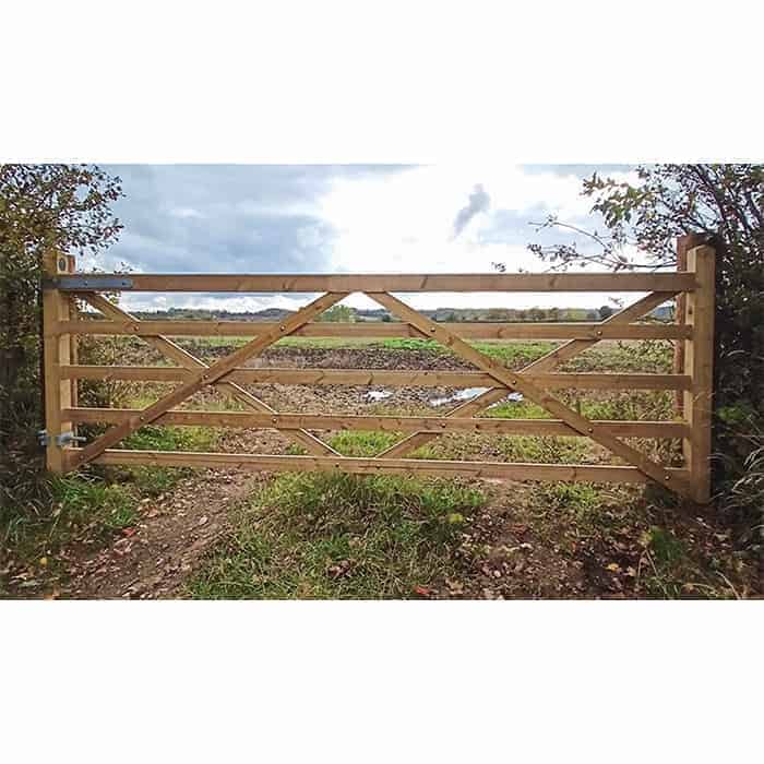 Field 5 Bar Gates 1220mm - Image 2